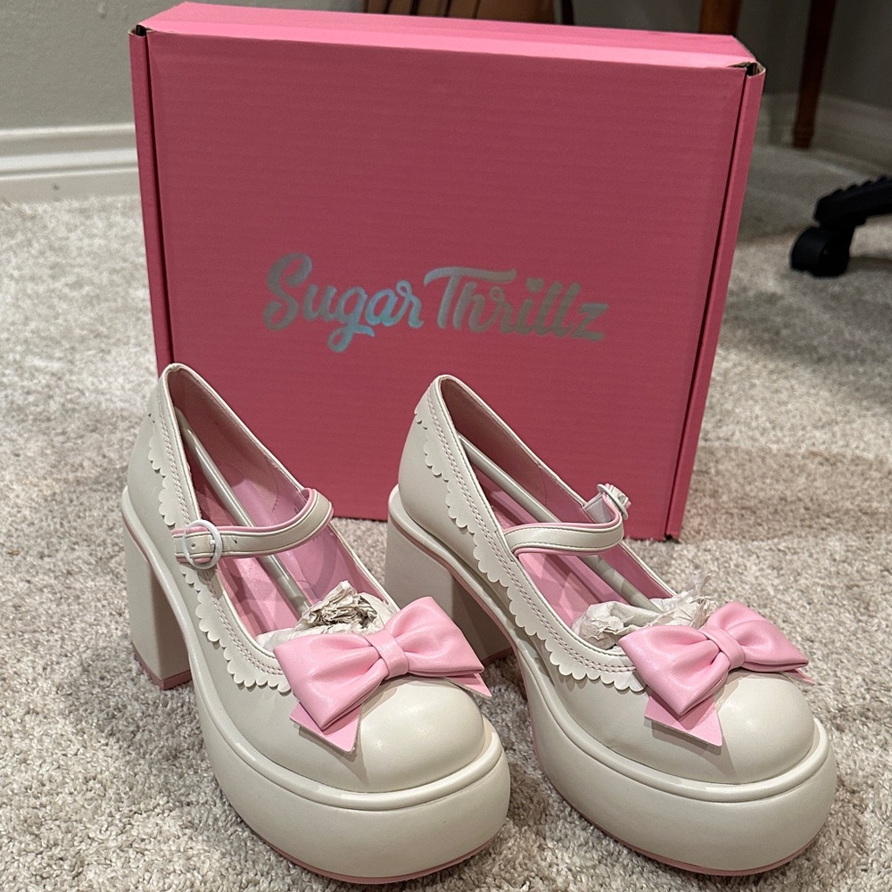 New Sugar Thrillz Bashful Bozo Cream and Pink Bow Heels (No box)